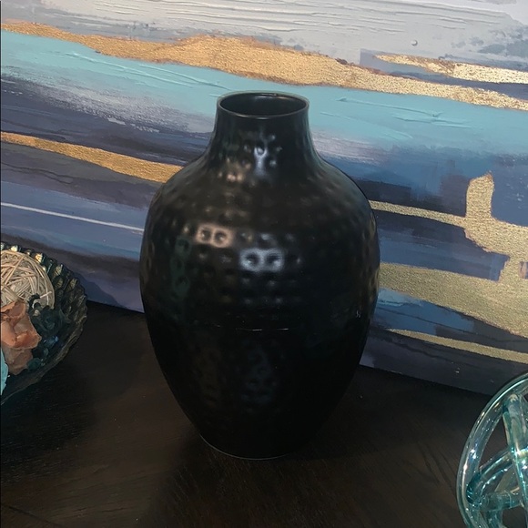 Black Embossed Design Metal Vase - Picture 2 of 3